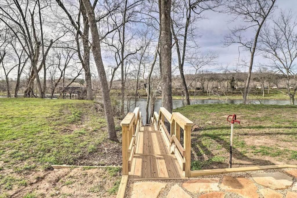 White River House With River Access And Boat Launch Villa Flippin Exterior photo